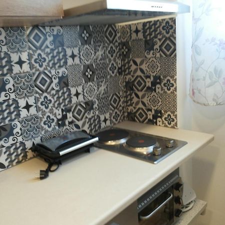 26 Prousis Apartment Athena Bagian luar foto