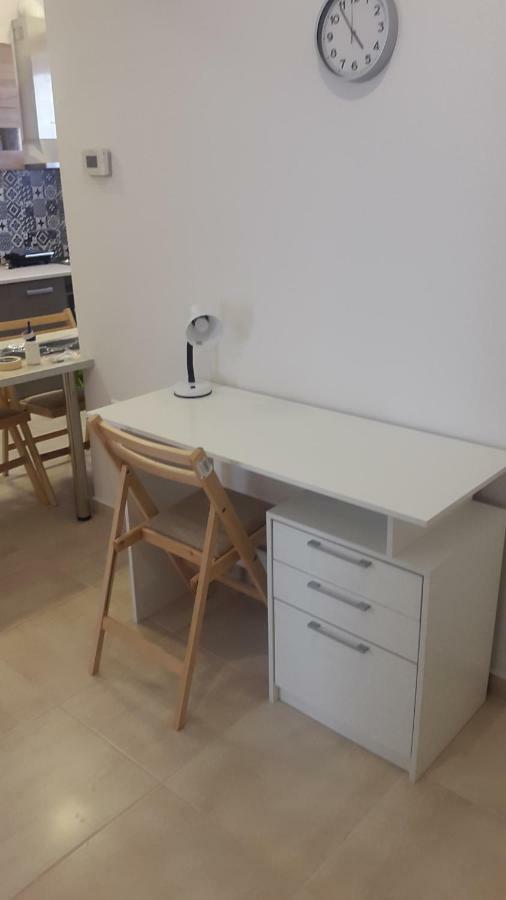 26 Prousis Apartment Athena Bagian luar foto