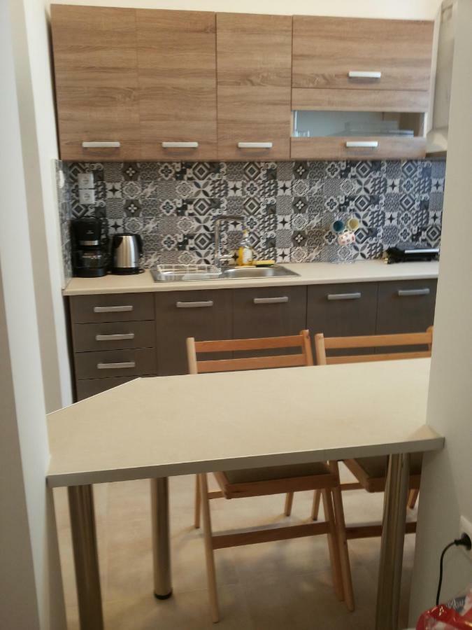 26 Prousis Apartment Athena Bagian luar foto