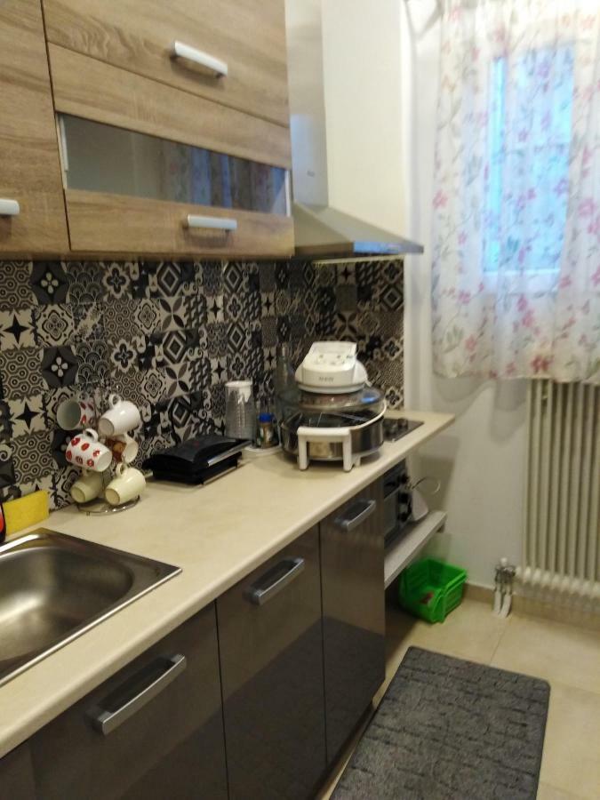 26 Prousis Apartment Athena Bagian luar foto